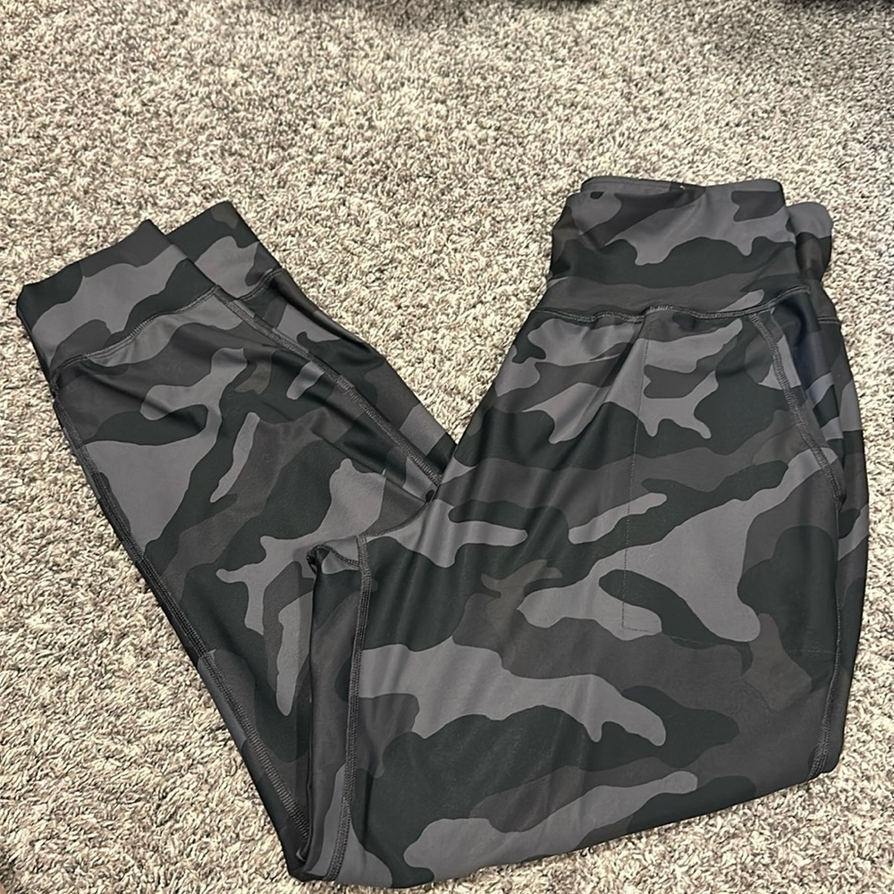 Old Navy powersoft elevate joggers size L